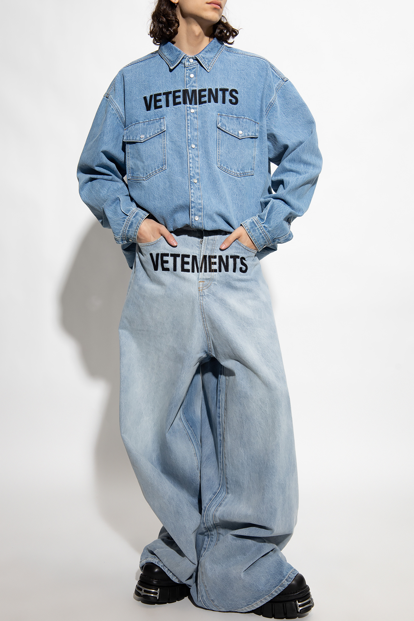 Blue Jeans with logo VETEMENTS - Vitkac GB